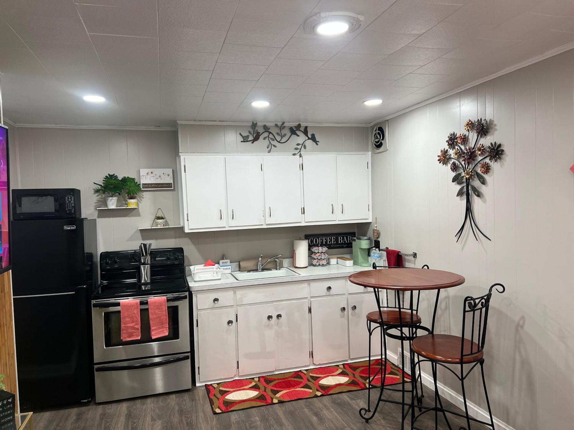 Cozy Buffalo Home-Sleeps 4 Lackawanna المظهر الخارجي الصورة